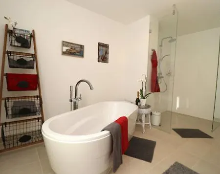 Bickbeeren Schweiz Penthouse Amalia オストゼーバート・ディアーハーゲン